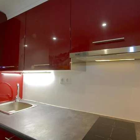 Pied A Terre Tram 28 * Lisbon