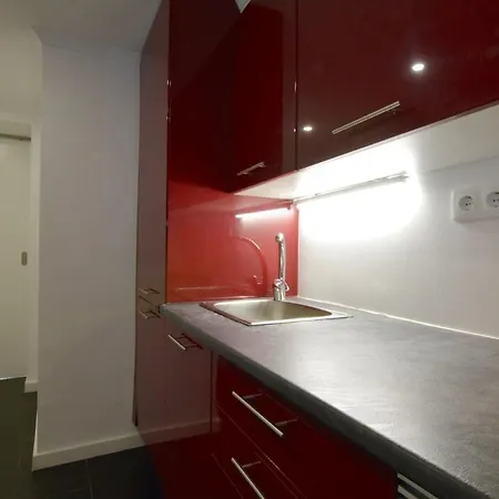 Pied A Terre Tram 28 Lisboa