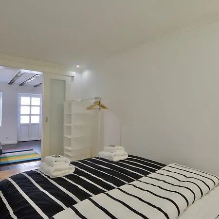 Pied A Terre Tram 28 Apartment